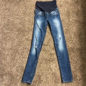 H&M distresses maternity jeans